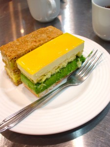 抹茶とオレンジの心軽やかなムース